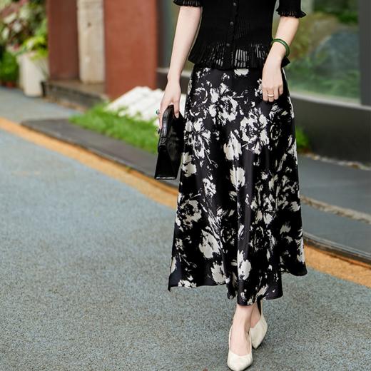 西子/仲夏半裙重磅醋酸缎面黑白水墨碎花印花鱼尾半裙/BQTJ055 商品图9