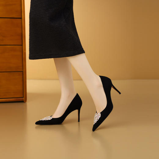 【预售7天】高级感尖头水钻高跟鞋女细跟春秋季新款真皮气质百搭浅口单鞋CX&B0810 商品图1