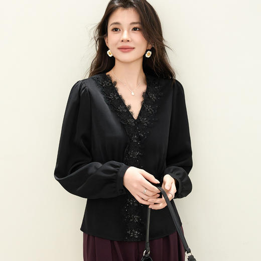 「自」全新升级【铂金会员183/天猫239/差价56】(04240)洛诗琳新款V领钉珠上衣2025秋季蕾丝拼接收腰雪纺衬衫女04240 商品图4