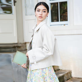 谜底翻领短款风衣外套女2025秋季新款通勤风设计感外套257MW7837