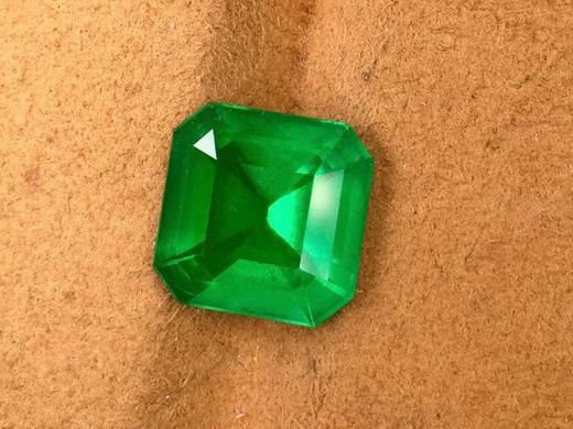 5.24ct祖母绿裸石 商品图0