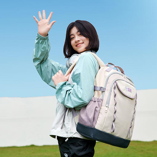 EOSY壹鹿童ins学院风休闲双肩包轻便大容量防水EO44 商品图3