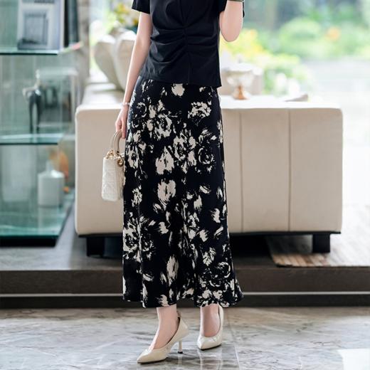 西子/仲夏半裙重磅醋酸缎面黑白水墨碎花印花鱼尾半裙/BQTJ055 商品图5