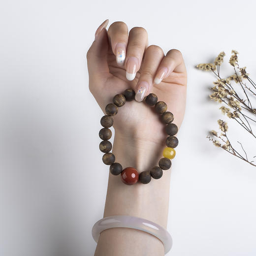 xy0546沉香+蜜蜡南红手串 商品图6