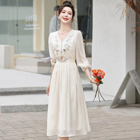 DJ5825新中式国风连衣裙女夏新款显瘦刺绣小香风优雅时尚长裙DJ5825