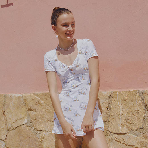 sisia2025新款泳衣女高级感连体保守遮肚显瘦海边度假泡温泉泳装 商品图1