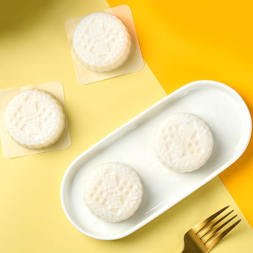 食品零食工厂猫山王榴莲冰皮月饼新款新品广式中秋榴莲月饼礼盒装散装 商品图2