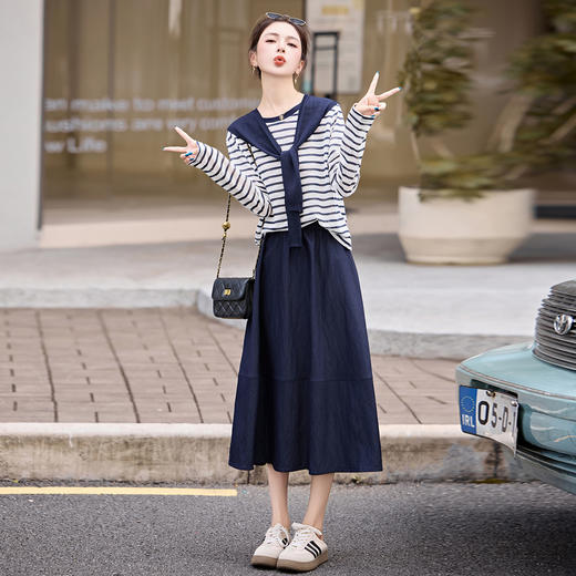 时尚条纹T恤上衣半身裙套装，韩系显瘦宽松减龄两件套HR-LNS9766 商品图3