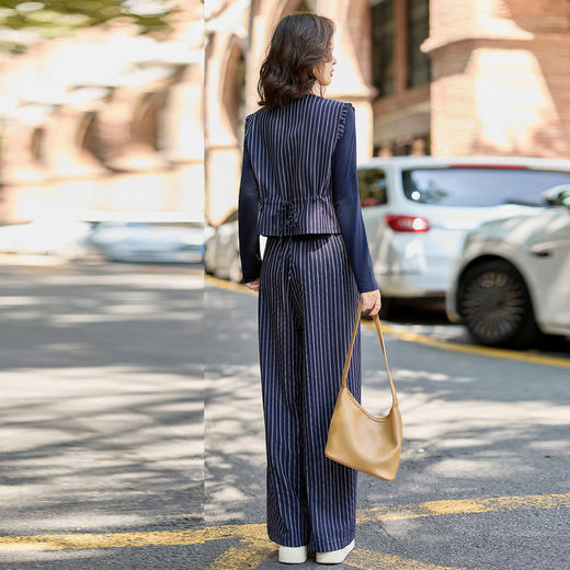 E982-0817时尚套装女2025秋新款高级感洋气针织衫马甲阔腿裤条纹三件套E982 商品图3