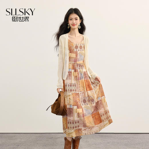 【08/19新品】熙世界波西米亚串珠吊带连衣裙女2025夏秋新款法式度假风印花长裙 商品图0