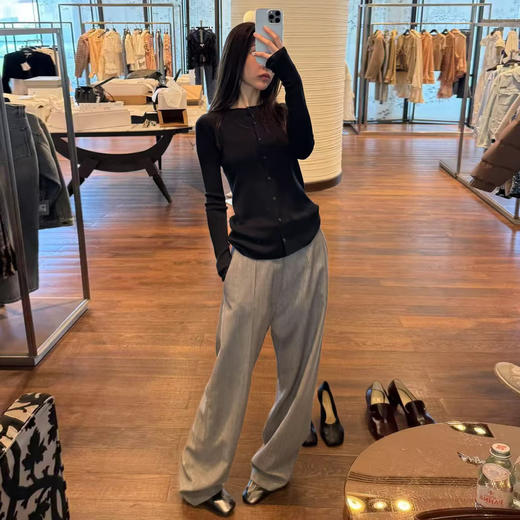 ROMI STUDIO绵羊毛精纺舒适亲肤微弹中腰褶间阔腿裤 RWCSXM2471 商品图3