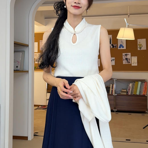 【林栖设计小店】生活在左2025秋季新品针织开衫显瘦百搭旗袍领背心两件套G1954172 商品图2