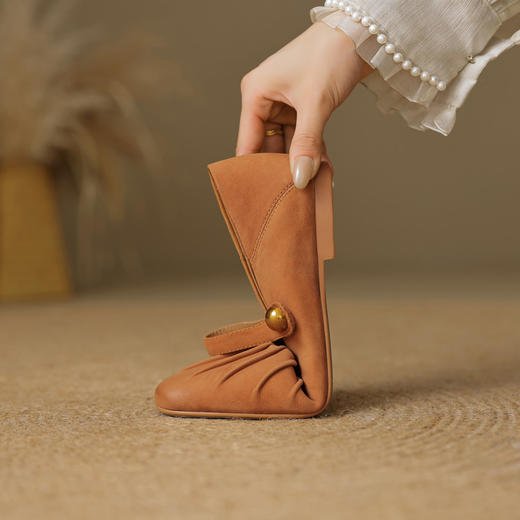 【预售5天】法式磨砂羊皮褶皱平底单鞋女圆头浅口小皮鞋一字带玛丽珍鞋OFSM&OFSM6927 商品图3