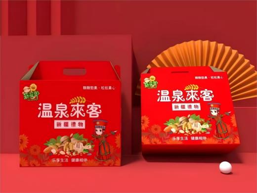 新疆博州 葵花郎温泉来客干果坚果礼盒A（葡萄干250g1袋，巴旦木250g1袋，无花果250g1袋，红枣500g1袋，腰果250g1袋，西梅干250g1袋） 商品图0