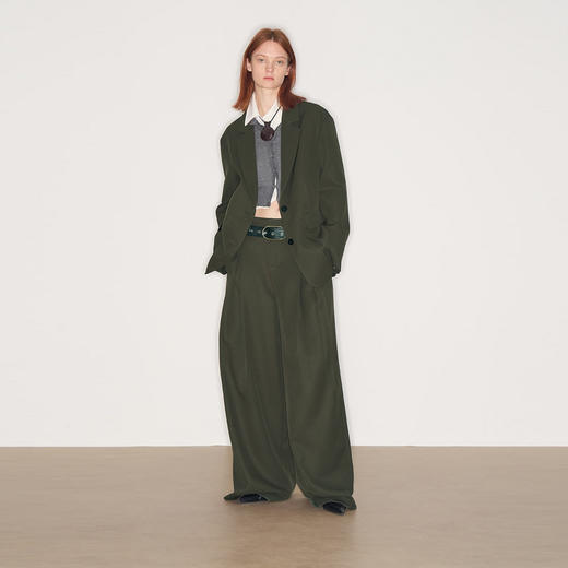 lost in echo2025早秋新款宽松落肩口袋翻领西装无腰头阔腿西装裤 商品图0