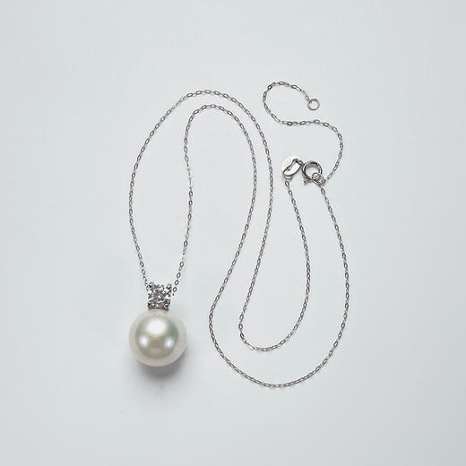 【分销】戴拉珍珠YX6292001，戴妃淡水有核13-14mm珍珠吊坠（赠S925银链），正圆极强光几乎无暇 商品图3