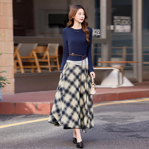 WZNHAB25152时尚套装2025秋季新款女装针织衫格纹显瘦半身裙两件套裙 商品图0