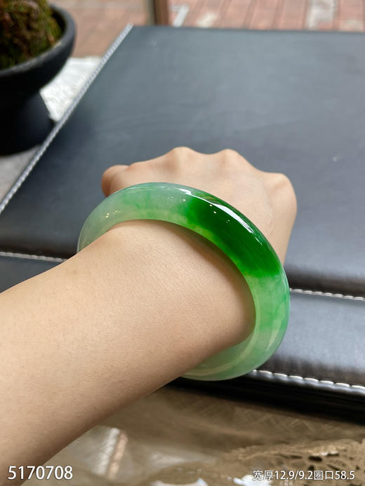 冰飘翠手镯【5170708】圈口58.5~具体价格微信咨询 商品图4
