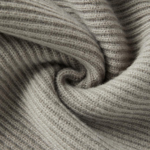 ROMI STUDIO“复古百搭”100%绵羊毛轻盈蓬松老钱感背心 RWBWSG1756 商品图4