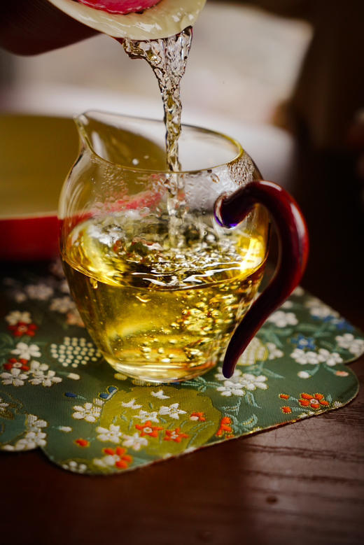 【2022弯弓黄金饼】金枝玉叶，泡煮皆宜 商品图4