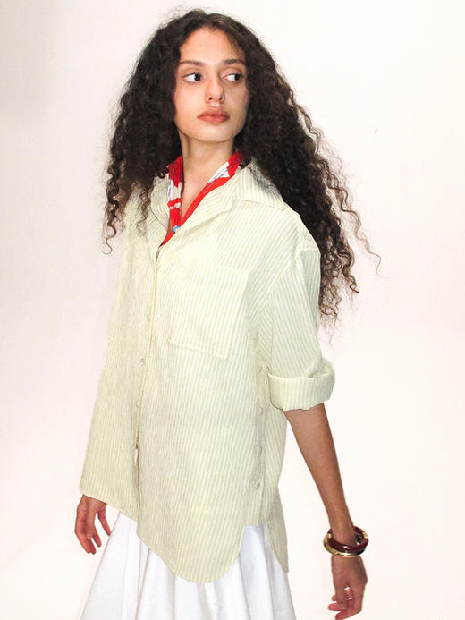 TR她热 黄油酥 鹅黄色宽松条纹复古休闲百搭防晒衬衫 商品图3