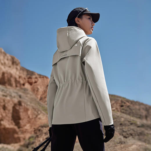 伯希和户外软壳衣女士防风运动外套收腰夹克上衣冲锋衣内胆登山服 商品图4