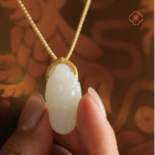 米马饰物 新疆和田玉白玉佛公吊坠——18K金镶嵌 过灯料 商品图3