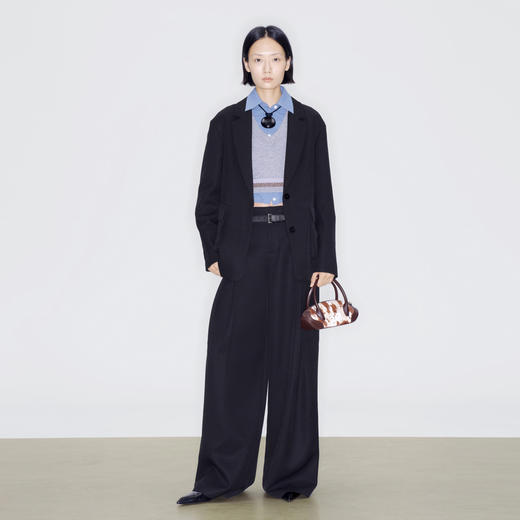 lost in echo2025早秋新款宽松落肩口袋翻领西装无腰头阔腿西装裤 商品图3