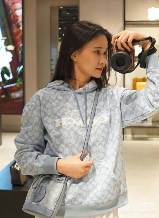 𝐂𝐇情侣款天蓝色老花连帽薄绒卫衣815 商品图5