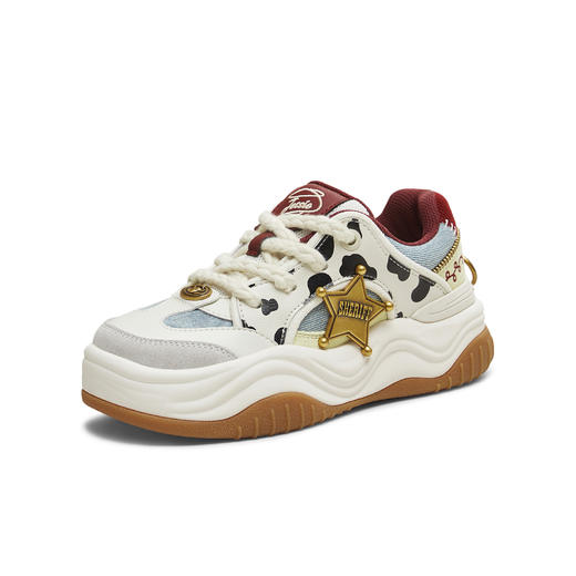 【天美意】【玩具总动员IP款】BF楼天美意黄子弘凡天美意玩具总动员联名手作德训鞋男女秋运动板鞋CIZ23DM5吊牌价899活动价399 商品图3