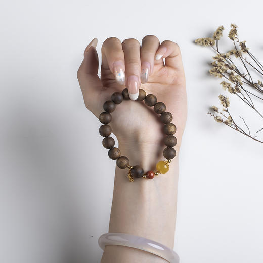 xy0551沉香+蜜蜡南红吉祥手串 商品图7