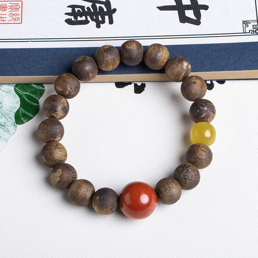 xy0546沉香+蜜蜡南红手串 商品图3