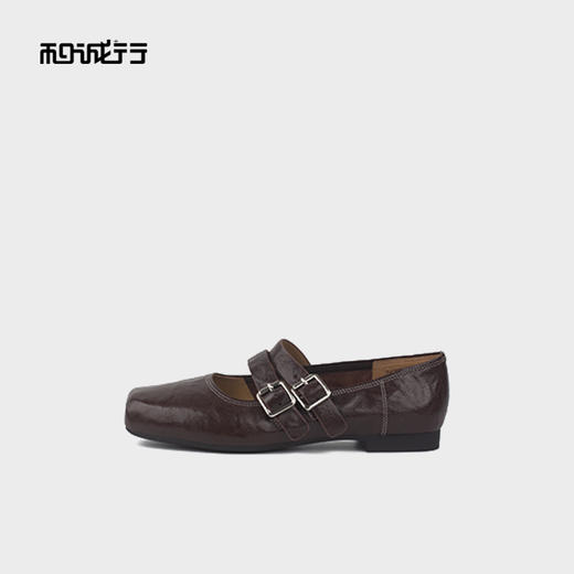 和诚行2025秋款法式双扣带浅口中跟单鞋0400257 商品图1