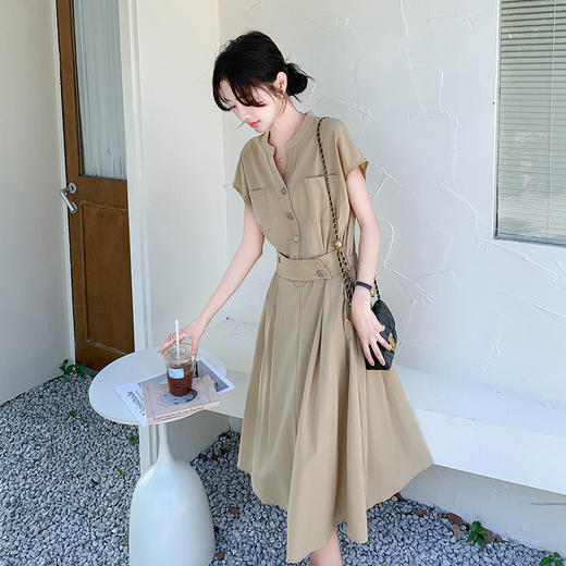 实拍卡其色设计感韩系连衣裙女夏季2025年新款轻熟风高腰过膝长裙 商品图3
