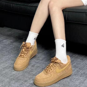 Nike/耐克Air Force 1 '07 WB女士休闲板鞋FZ7372-200