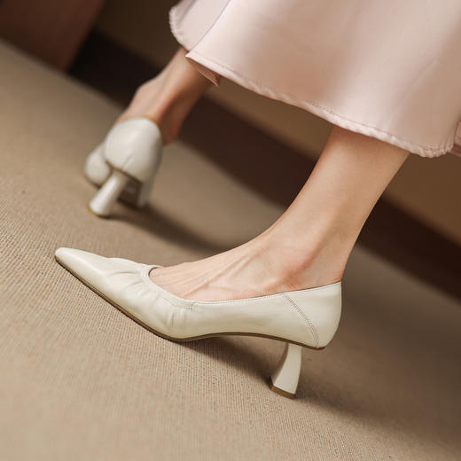 【预售5天】优雅简约风软皮尖头单鞋，头层羊皮秋季高跟鞋细跟通勤工作女鞋HB&5556 商品图2