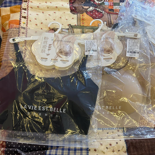 特！自留！今天的必入款！无痕无尺码粉底液隐形聚拢文胸软支撑运动美背内衣～ 商品图7