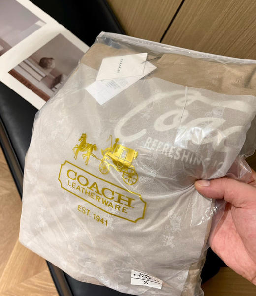 𝐂𝐇情侣款老花米白印花连帽卫衣815 商品图7