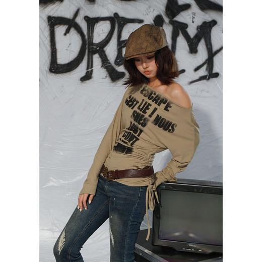 荒诞字母印花T恤纪念日百货门店同款164695603 商品图1