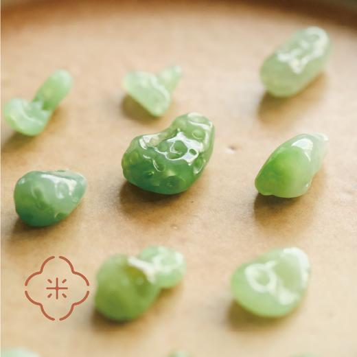 米马饰物 天然和田玉苹果绿太湖石 随形压襟吊坠 时来运转 吉祥随身 商品图2