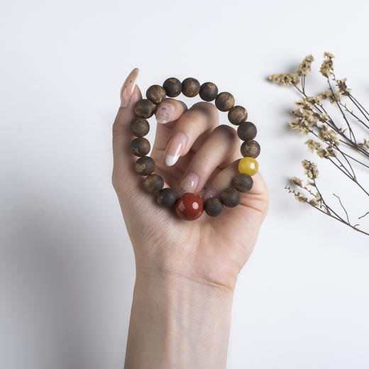 xy0546沉香+蜜蜡南红手串 商品图8