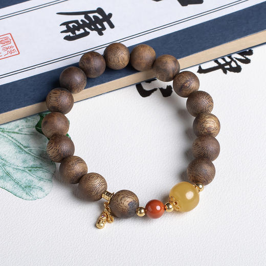 xy0551沉香+蜜蜡南红吉祥手串 商品图3