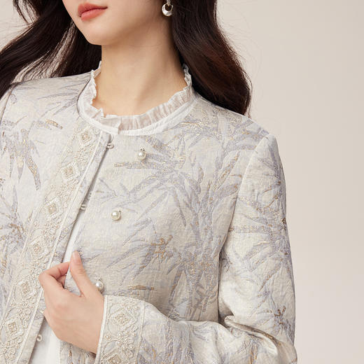 【08/19新品】熙世界新中式竹纹提花短外套女士2025秋季新款复古珍珠扣国风上衣 商品图4