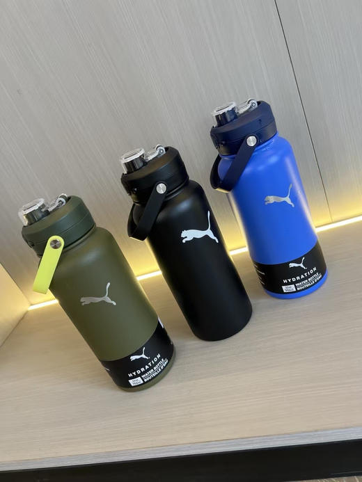 正品彪马304不锈钢运动水壶来喽！纯正品 国内卖459一个！三个颜色 超级赞 946ml大容量
只有墨绿，蓝色 商品图4