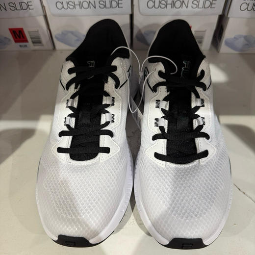 📣fila男士网面运动鞋，尺码齐全📣FILA新款男士休闲运动鞋上架了！有点增高效果哈❤美国🇺🇸直邮特价只要350元🉐🉐包税包邮到手了 商品图0