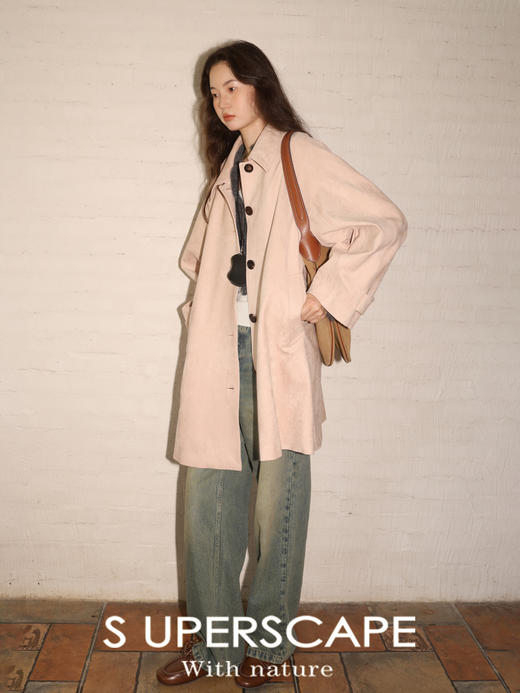 【8/25新品】素舶 麂皮绒雾面柔软高级感翻领A字伞摆宽松廓形风衣外套 商品图4