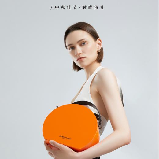 「2025中秋限量发售」上海KUMO KUMO网红美食 手袋系列芝士月饼礼盒8枚装 商品图0