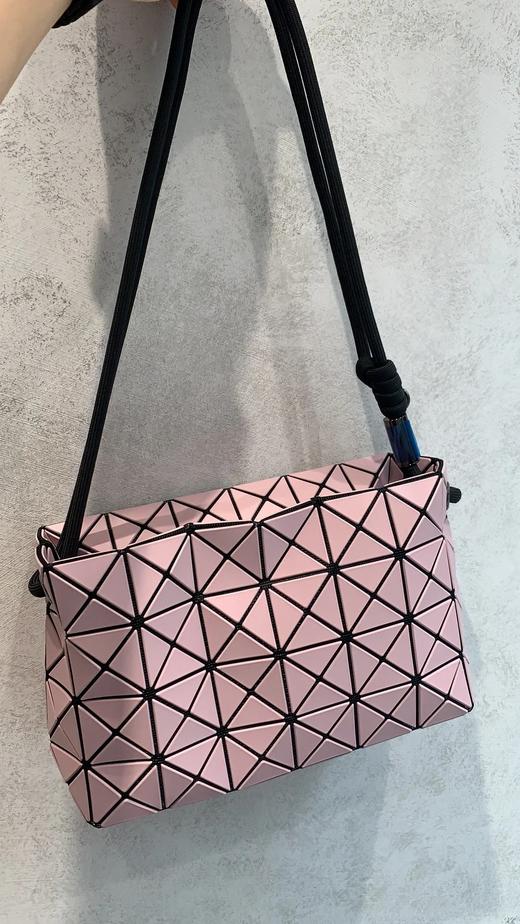 🔥【三宅一生爆款合集】绚丽色彩🌈给春夏带来无限活力！店铺排队火爆程度堪比包包届的iphone店大方洋气，提升衣品⚡ 商品图10