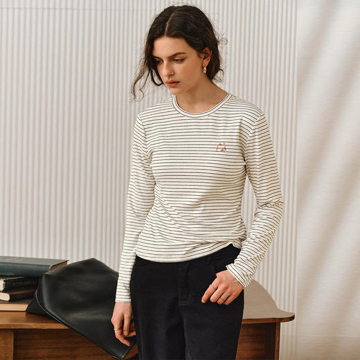 OLrain欧芮儿2025新款女秋季休闲慵懒条纹修身圆领长袖打底T恤 商品图2