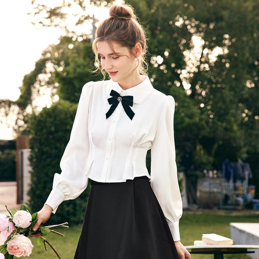 OLrain欧芮儿法式白色缎面衬衫女秋季2025新款复古宫廷风长袖衬衣 商品图3